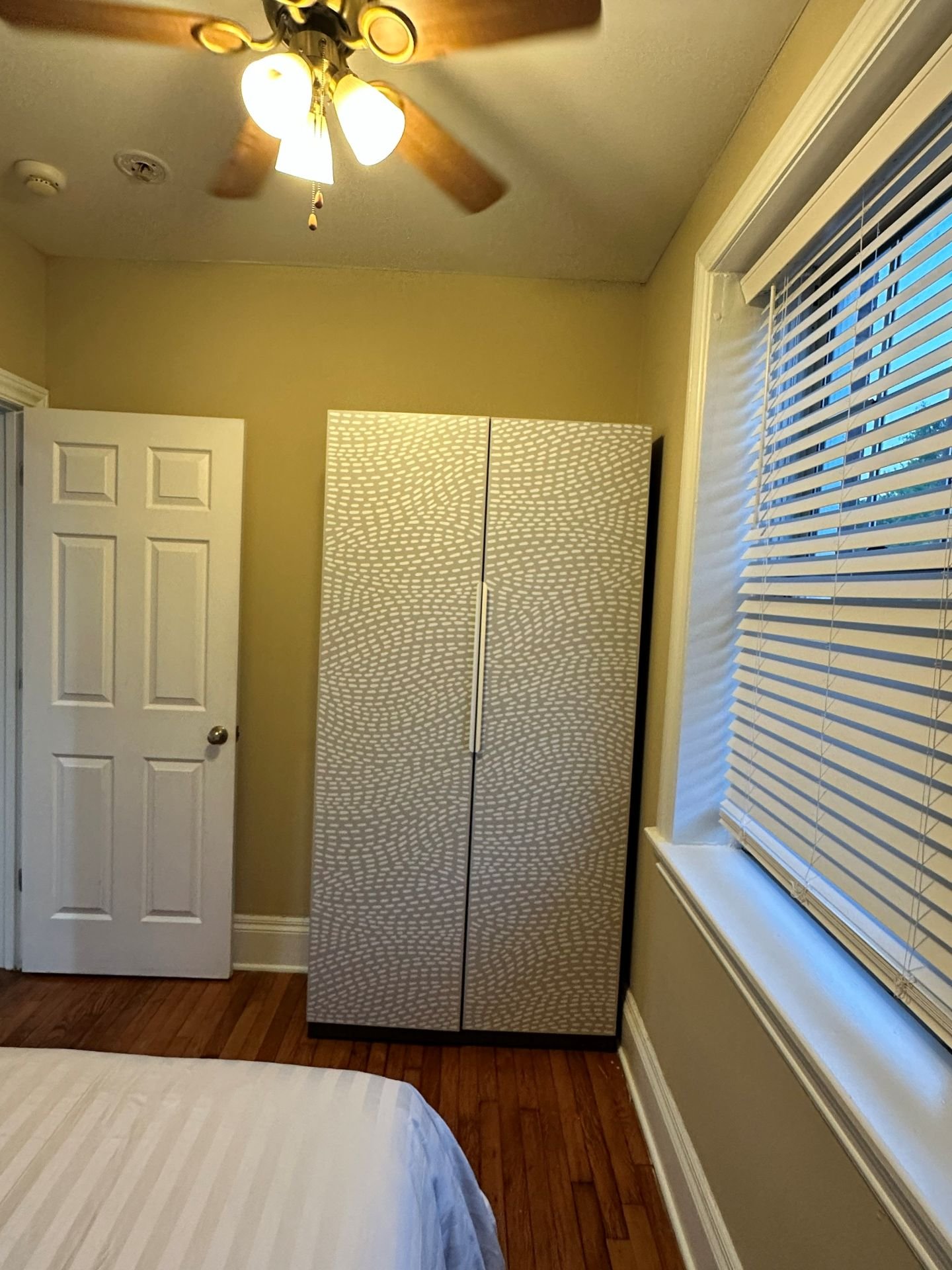 Unit 4236-3N — second bedroom, alternate view